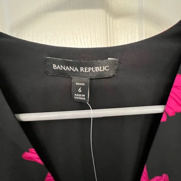 NWT Banana Republic 6P dress, black and pink floral - Picture 4 of 8